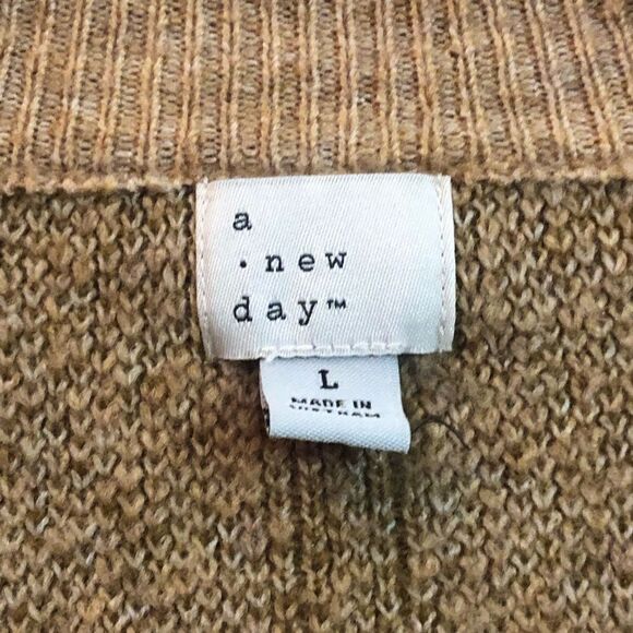 A New Day Women’s Oversized Boyfriend Sweater Tan Green Stripes Pockets Buttons - Picture 3 of 7